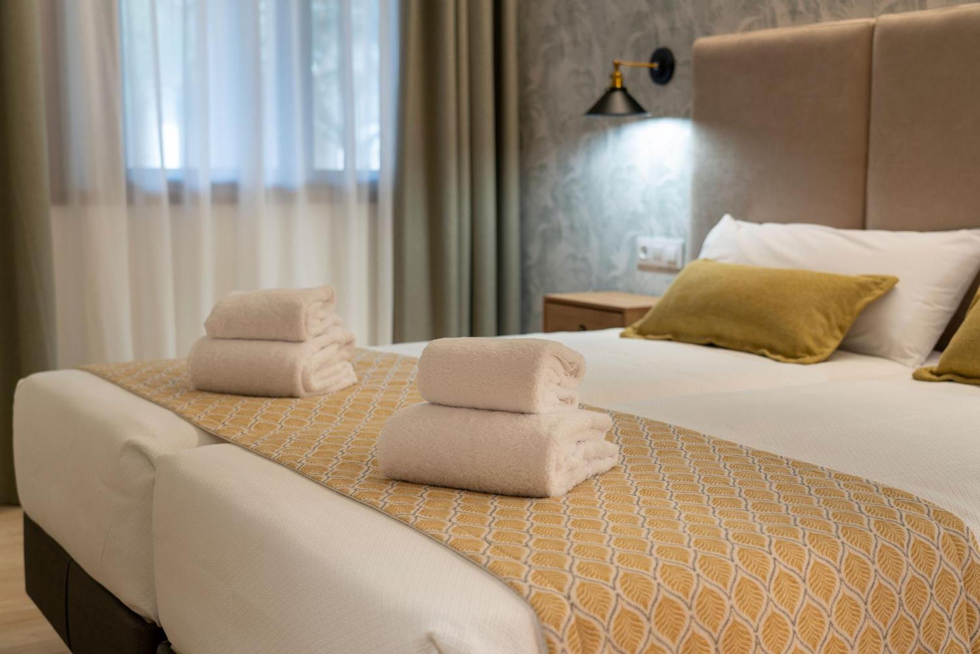 Complejo Valle Grande Zarza La Mayor Ngoại thất bức ảnh